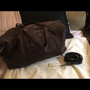 fossil travel bag